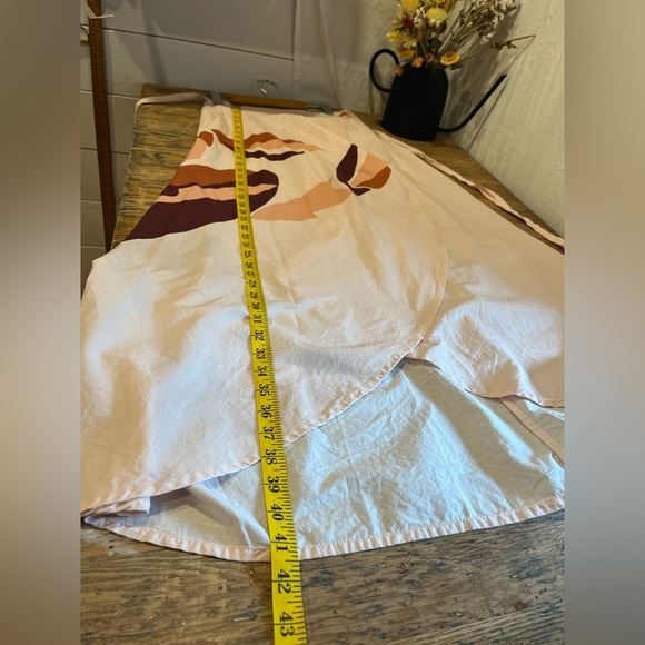 Onia Wrap Skirt with Abstract Print – Size S - Picture 4 of 8